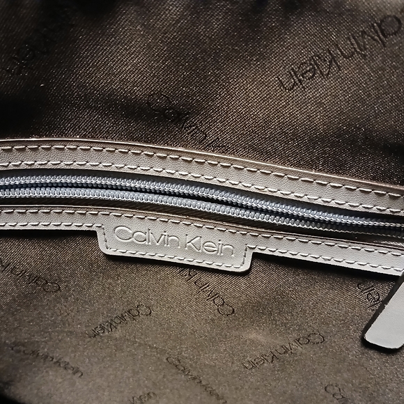 Calvin Klein "Roxy" Blue Leather Handbag - Picture 6 of 6